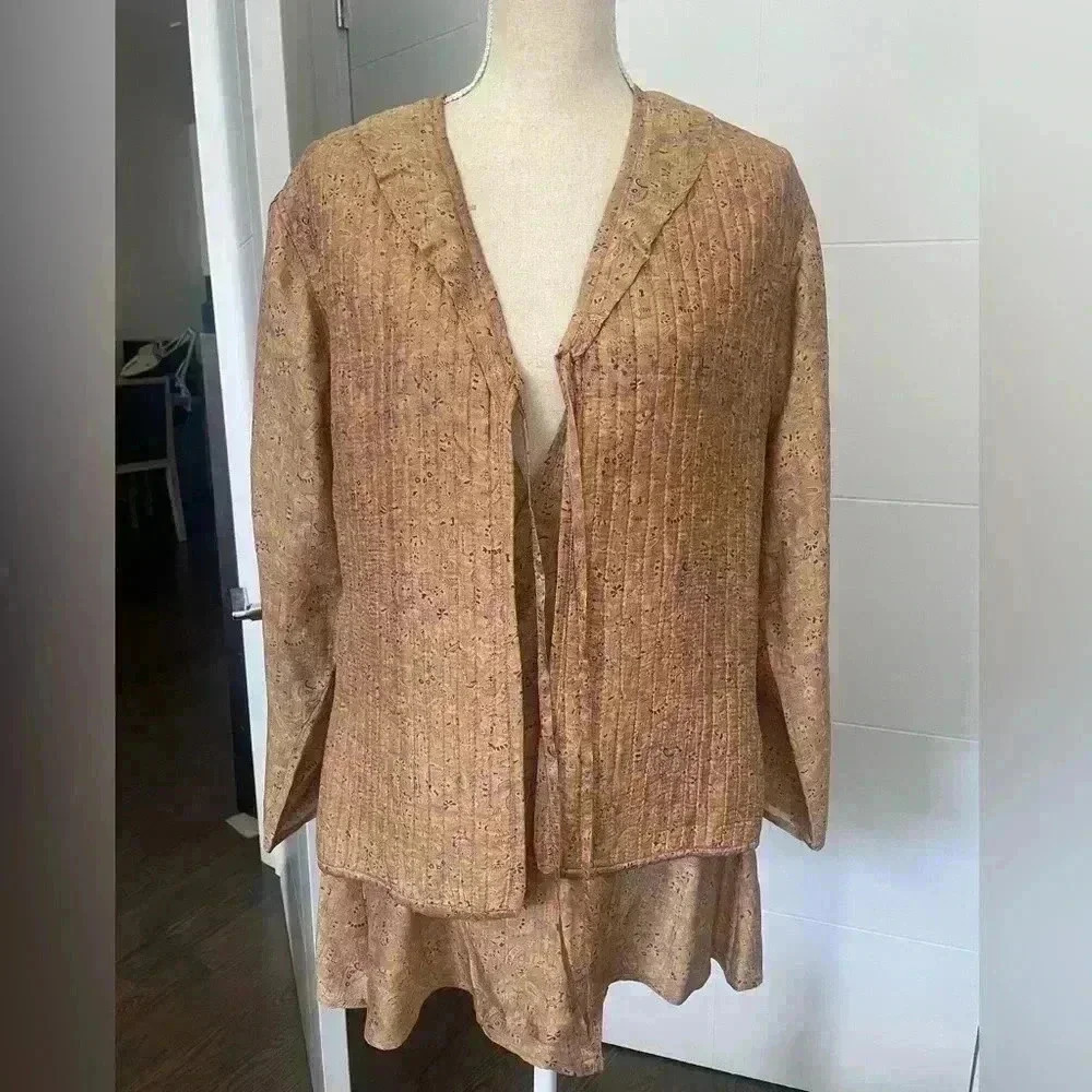 Vintage 100% silk top. Made in India. - Picture 4 of 9
